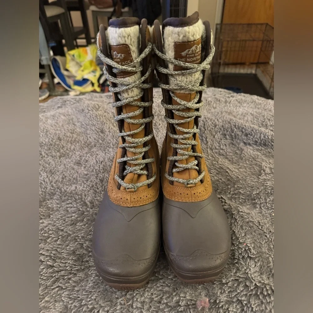 THE NORTH FACE Women’s Shellista II Mid Calf Waterproof Boots